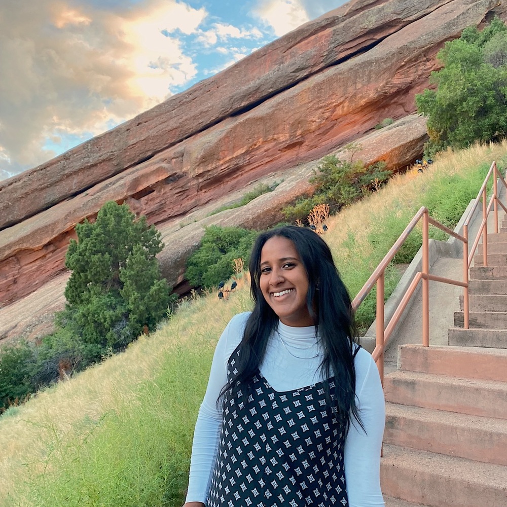 Meet your Posher, Danielle